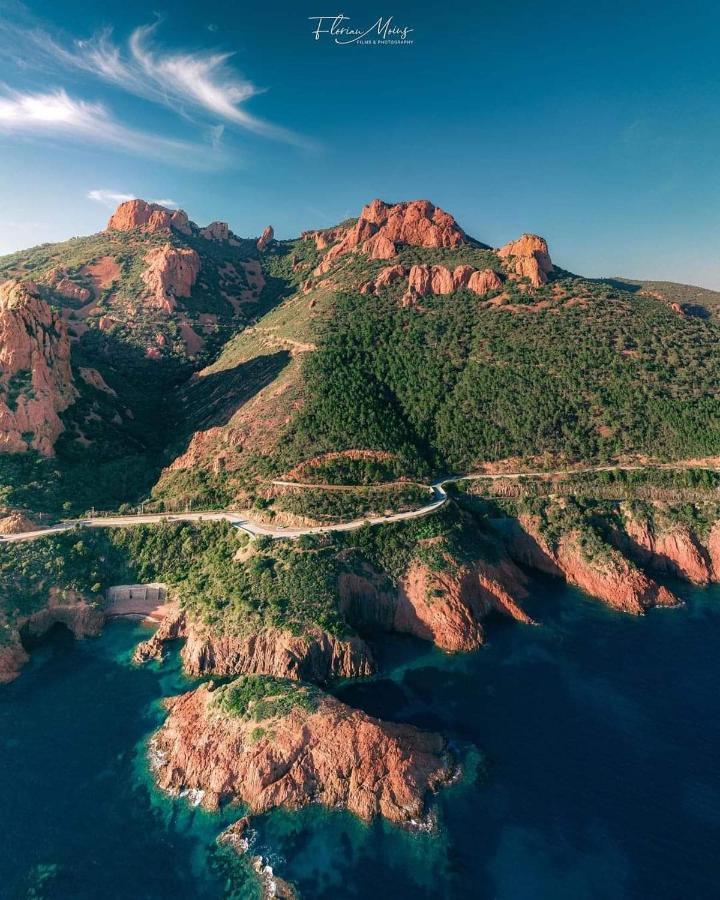 Jolie Villa Lalou Cote D'Azur Trois Chambres Fréjus Dış mekan fotoğraf